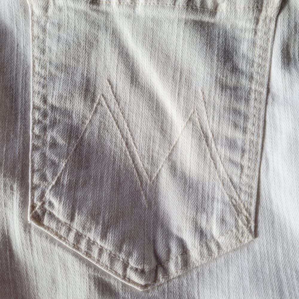 MOTHER Cropped Jeans in White with Red Accent - Picture 11 of 15
